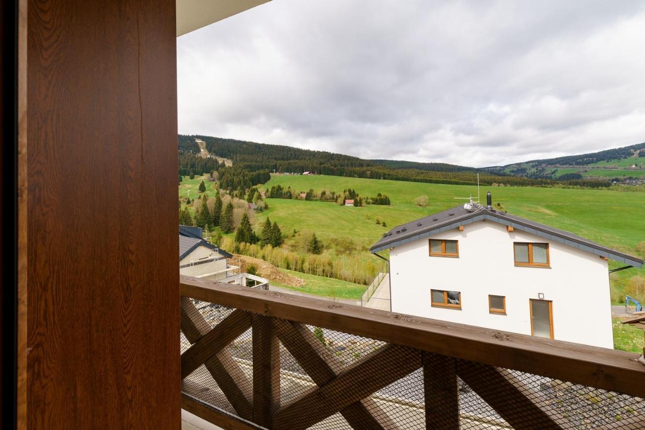Apartman Svicarek Лоучна-под-Кліновцем Екстер'єр фото